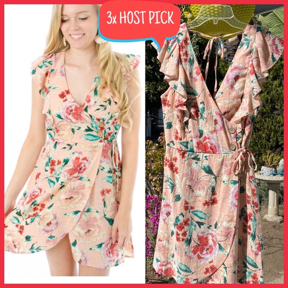 Band of Gypsies Dresses & Skirts - NWT BAND OF GYPSIES VALENTINA  Floral DRESS